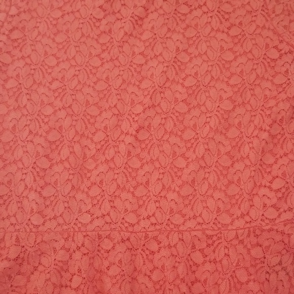 Vince Camuto peach peplum blouse - Picture 2 of 3